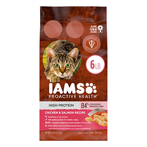 IAMS PROACTIVE HEALTH High Protein Dry Cat Kibble with Chicken and Salmon